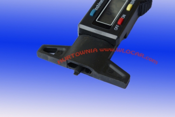 Elektroniczny miernik głębokości bieżnika